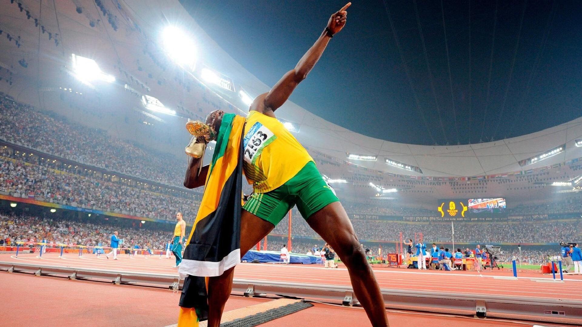 铁人主场巨型TIFO震撼亮相,猛虎远望激励球队征战中超联赛