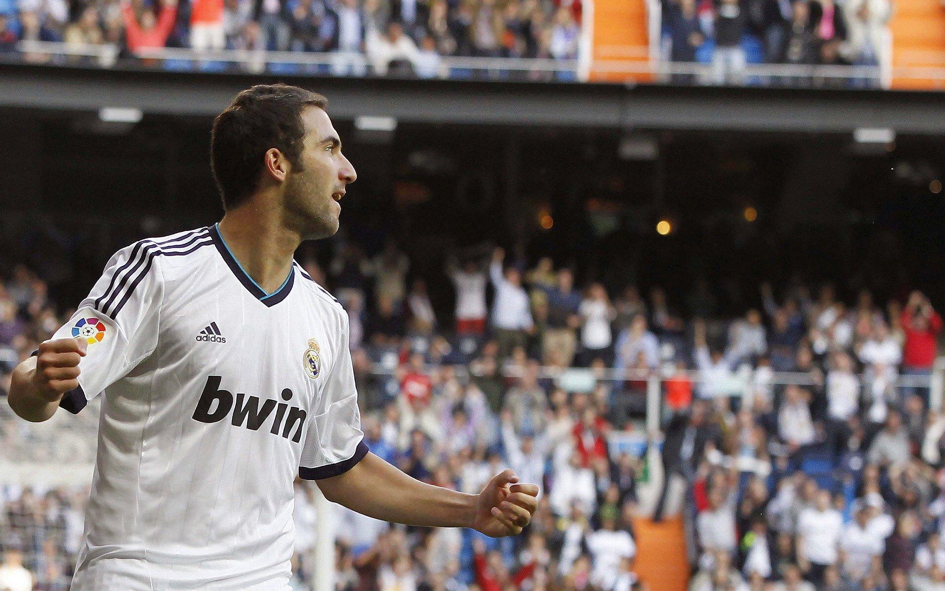 中国女重收获世界杯团体银牌 基本锁定东京奥运资格